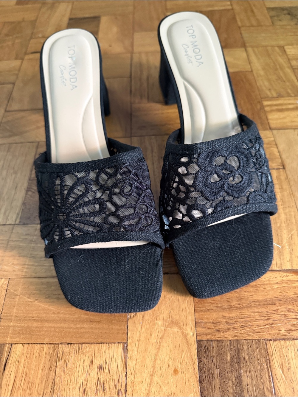 TOP Moda Black Lace Open-Toe Block Heel Mules